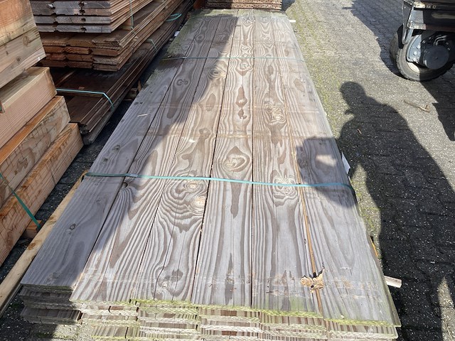 Ca. 60x douglas zweeds rabat, 26x190mm, lengte 400cm - afbeelding 1 van  3
