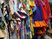 Ca. 60x hawaï en mexicaans outfits - afbeelding 2 van  6