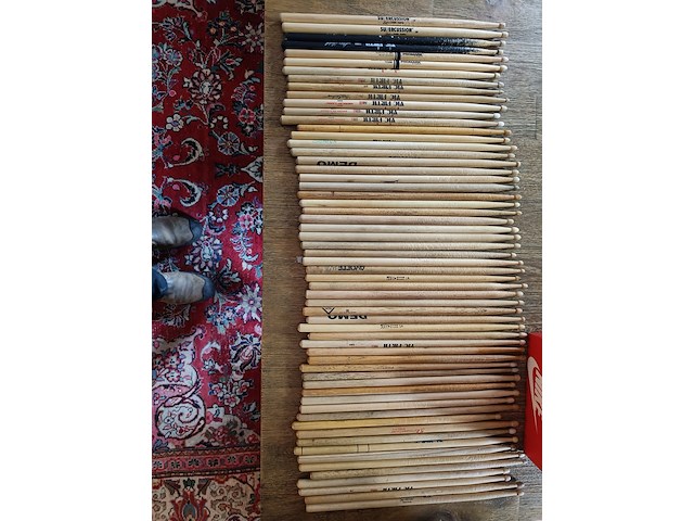 Ca. 60x houten drumsticks - afbeelding 1 van  2
