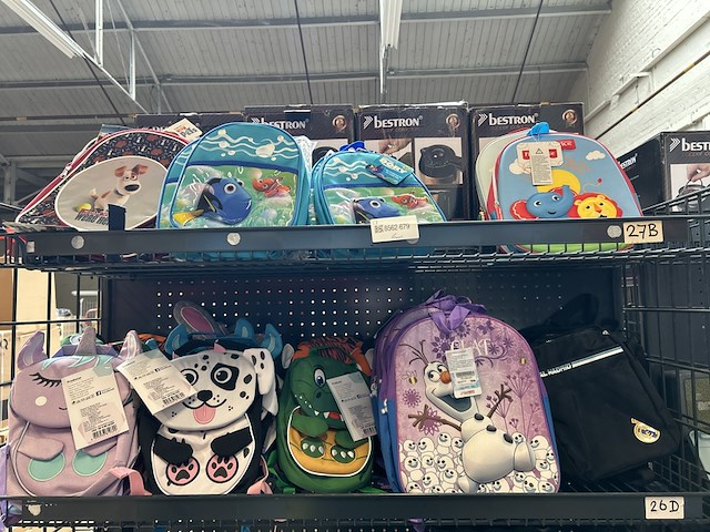 Ca. 60x kinder rugtas, w.o. olaf, fisher price - afbeelding 1 van  6