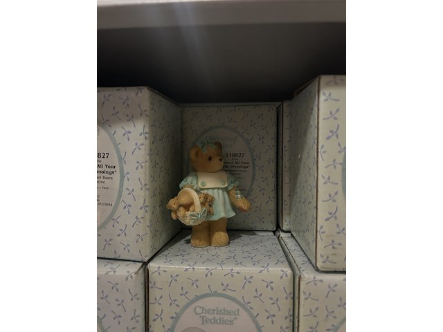 Ca. 60x knuffels/speelgoed cherished teddies, enesco, neca - afbeelding 3 van  9