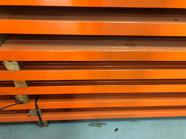 Ca. 60x rechthoekige koker stalen, 2mm dikke, oranje - afbeelding 3 van  3
