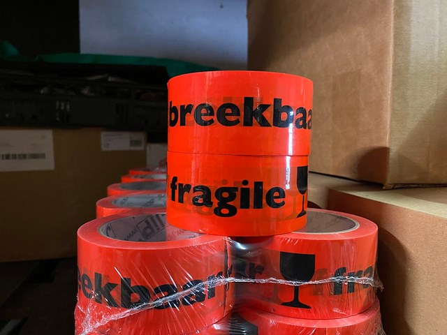 Ca. 60x rol plakband met tekst breekbaar, bruin - afbeelding 2 van  4