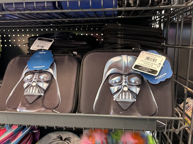 Ca. 60x rugzakken en schoolartikelen voor kinderen, w.o. disney, brica, trolls - afbeelding 4 van  5