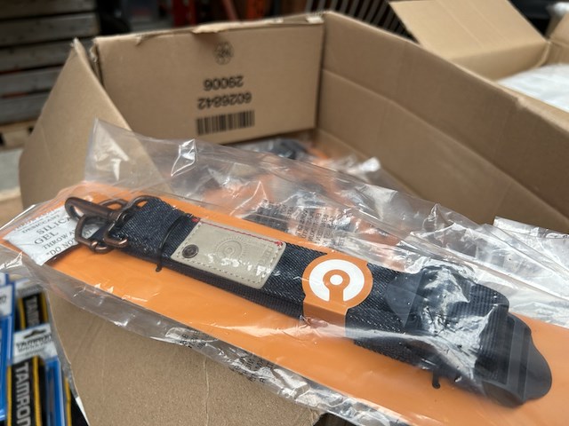 Ca. 60x schouderband, cortina, tamron - afbeelding 3 van  4