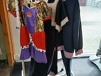 Ca. 60x verkleedkleding holland - afbeelding 2 van  3