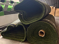 Ca. 62,55m2 kunstgras, 20 mm hoog, groen - afbeelding 1 van  2