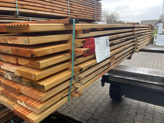 Ca. 62x douglas loopdekdelen, 25x140mm, lengte 300cm - afbeelding 2 van  3