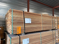Ca. 63x guyana teak planken geschaafd, 25x145mm, lengte 215cm - afbeelding 4 van  4