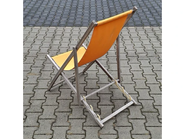 Ca. 63x houten strandstoel met gekleurde zitting | rood, oranje en geel - afbeelding 3 van  7