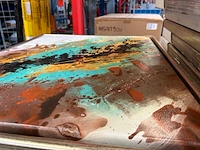 Ca. 63x schilderijen in lijst, abstracte en figuratieve afbeeldingen - afbeelding 4 van  5