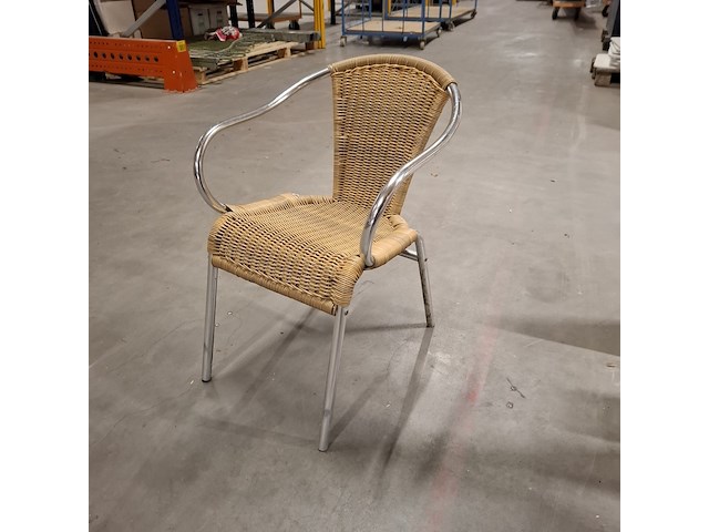 Ca. 63x terras stoelen met 16 tafels - afbeelding 11 van  17