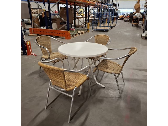 Ca. 63x terras stoelen met 16 tafels - afbeelding 14 van  17