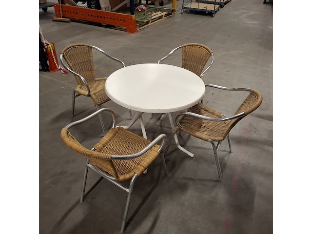 Ca. 63x terras stoelen met 16 tafels - afbeelding 15 van  17