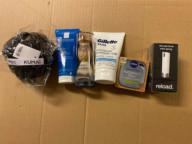 Ca. 645x persoonlijke verzorging, gillette, niveau, l'oreal etc. - afbeelding 1 van  8