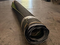 Ca. 6,4m2 kunstgras, 10 mm hoog, groen, wit - afbeelding 2 van  2