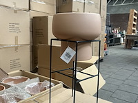 Ca. 64x bloempot op standaard, crate & cargo - afbeelding 1 van  5