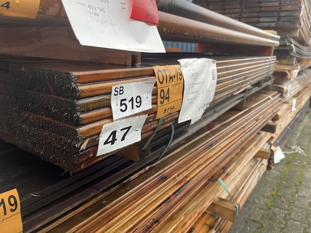 Ca. 64x douglas geschaafd, 16x140mm, lengte 180cm - afbeelding 2 van  3
