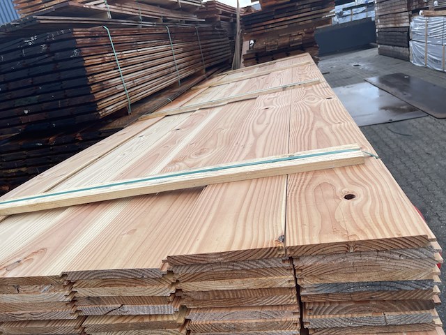 Ca. 64x douglas veer en groef, 18x145mm, lengte 400cm - afbeelding 1 van  3