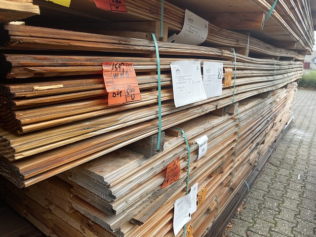 Ca. 64x douglas wisselsponning, 18x190mm, lengte 500cm - afbeelding 2 van  3