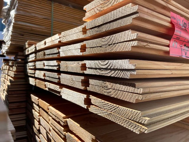 Ca. 64x douglas wisselsponning/halfhoutsrabat, 18x190mm, lengte 400cm - afbeelding 3 van  3