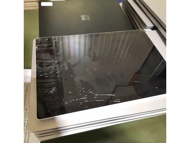 Ca. 64x laptop, microsoft, o.a. surface 3 - afbeelding 21 van  22