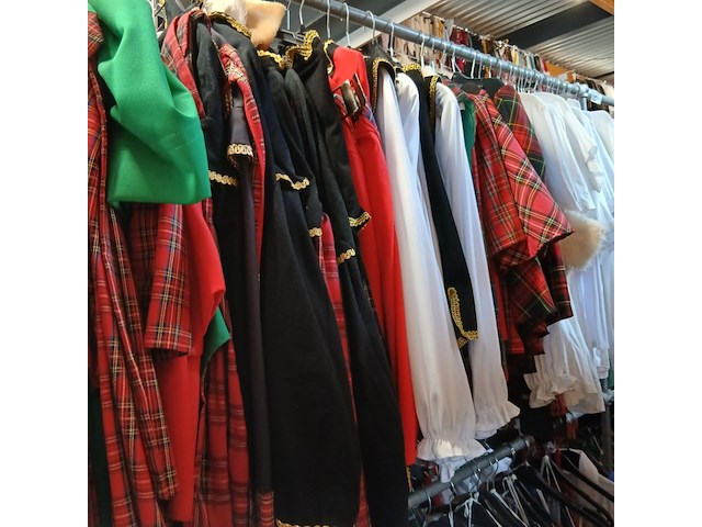 Ca. 64x schotse feestkleding - afbeelding 1 van  6