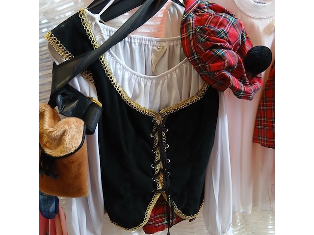 Ca. 64x schotse feestkleding - afbeelding 5 van  6