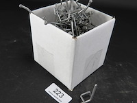 Ca. 65 haken voor winkeldisplay l8cm - afbeelding 1 van  3