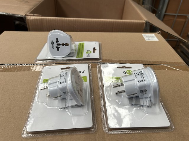 Ca. 650x wereldstekker, reisadapter world-universal to cee 7/7, goobay - afbeelding 2 van  6