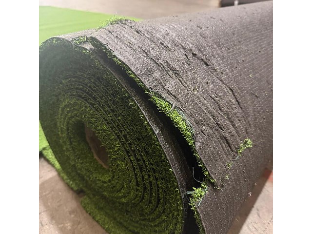 Ca. 65,62m2 kunstgras, 10 mm hoog, groen - afbeelding 4 van  4