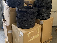 Ca. 65x diverse afmetingen handgemaakte manden - afbeelding 1 van  8