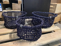 Ca. 65x diverse afmetingen handgemaakte manden - afbeelding 5 van  8