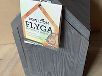 Ca. 65x insectenhotels & vlinderhuizen, kowloon / flyga - afbeelding 2 van  19