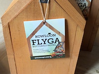 Ca. 65x insectenhotels & vlinderhuizen, kowloon / flyga - afbeelding 5 van  19