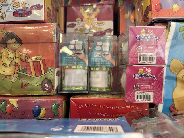 Ca. 65x kinder ansichtkaarten en naametiketten - afbeelding 3 van  4