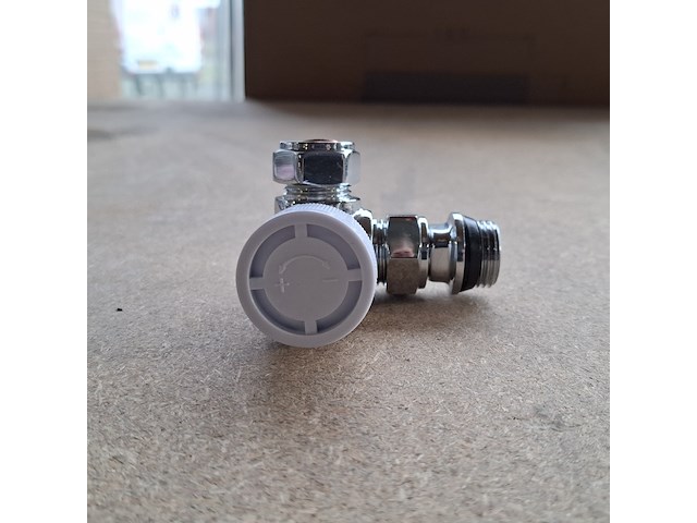 Ca. 65x radiatorkraan, best design, luxe, glans chroom - afbeelding 5 van  7