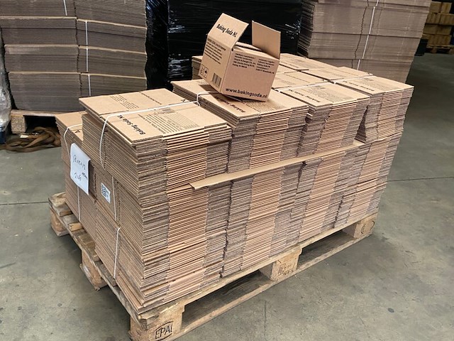 Ca. 660x verzenddozen 18x15x12cm zware enkelgolf, bruin - afbeelding 1 van  3