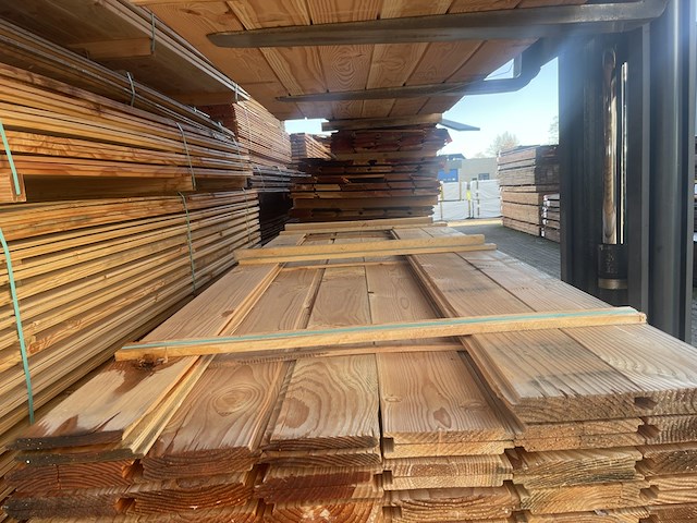 Ca. 66x douglas wisselsponning, 18x190mm, lengte 300cm - afbeelding 1 van  3