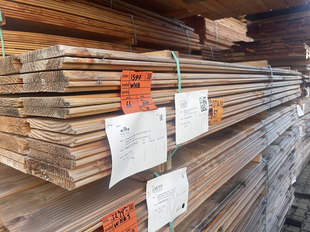 Ca. 66x douglas wisselsponning, 18x190mm, lengte 300cm - afbeelding 2 van  3