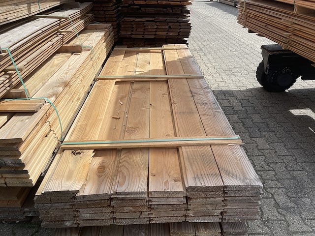 Ca. 66x douglas wisselsponning/halfhoutsrabat, 18x190mm, lengte 300cm - afbeelding 1 van  3