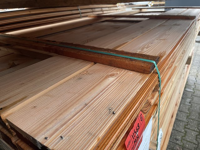Ca. 66x douglas zweeds rabat, 26x190mm, lengte 300cm - afbeelding 1 van  3