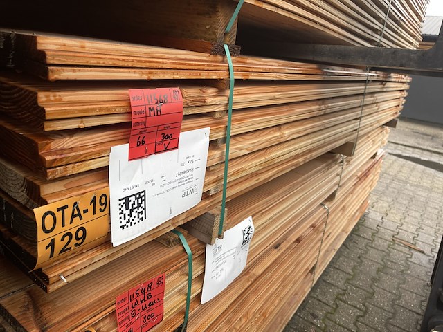 Ca. 66x douglas zweeds rabat, 26x190mm, lengte 300cm - afbeelding 2 van  3