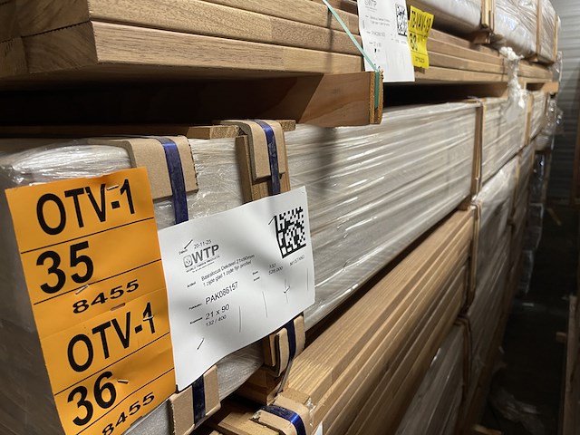 Ca. 66x guyana teak dekdelen gevingerlast, 21x90mm, lengte 400cm - afbeelding 4 van  4