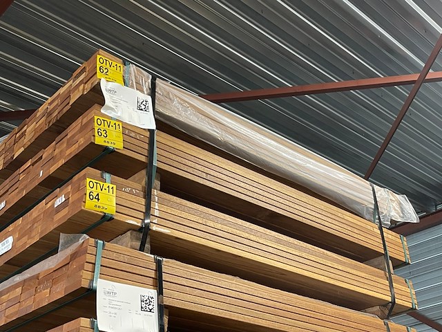 Ca. 66x guyana teak planken geschaafd, 25x90mm, lengte 185cm - afbeelding 4 van  4