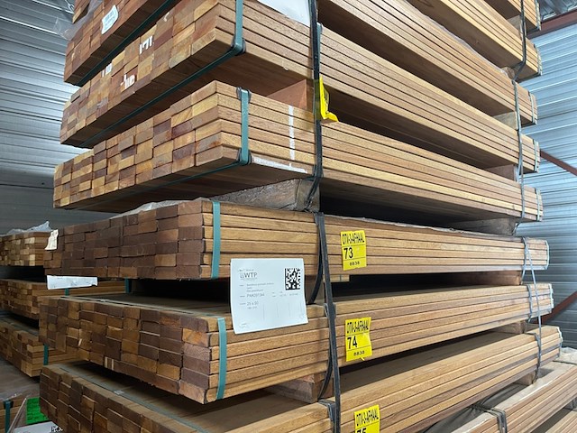 Ca. 66x guyana teak planken geschaafd, 25x90mm, lengte 215cm - afbeelding 4 van  4