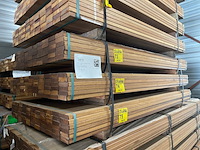Ca. 66x guyana teak planken geschaafd, 25x90mm, lengte 215cm - afbeelding 4 van  4