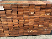Ca. 66x guyana teak planken geschaafd, 25x90mm, lengte 245cm - afbeelding 3 van  4