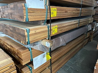 Ca. 66x guyana teak planken geschaafd, 25x90mm, lengte 245cm - afbeelding 4 van  4