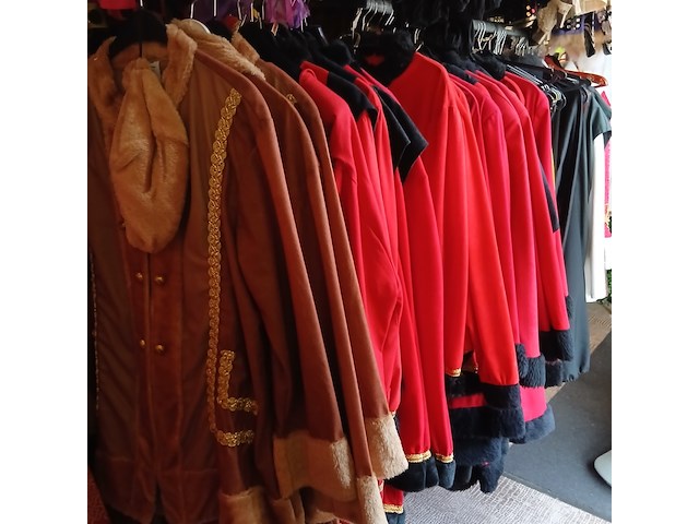 Ca. 66x russische tsaar outfits - afbeelding 1 van  9